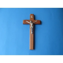 Krzyż drewniany ciemny brąz na ścianę 16 cm frez